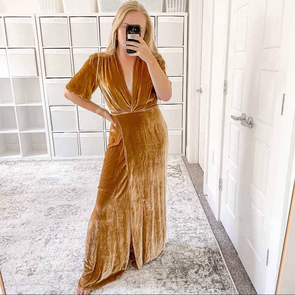 NWT Reformation Miller Dress Gold Wrap Velvet